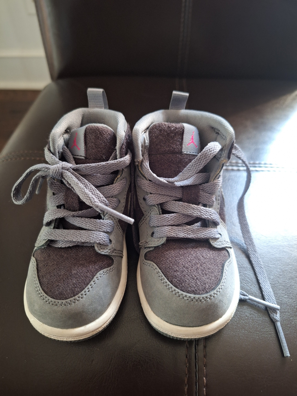 Toddler Air Jordan Mid-Top Sneakers in Grey with Pink Logo